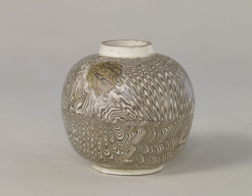 图片[1]-Xiuwu kiln twisted tire tank-China Archive